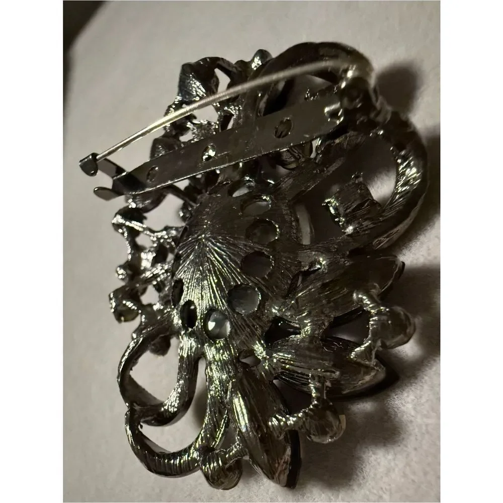 Vintage Women Brooch Black Crystal Rhinestone Floral Statement Pin